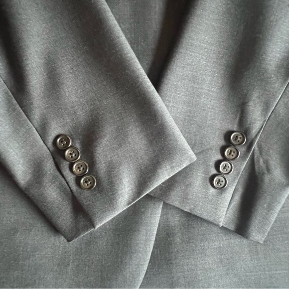 Ralph Lauren Gray Single-Breasted Men’s  Suit - Picture 8 of 16